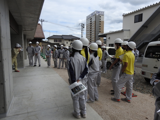 県営住宅見学