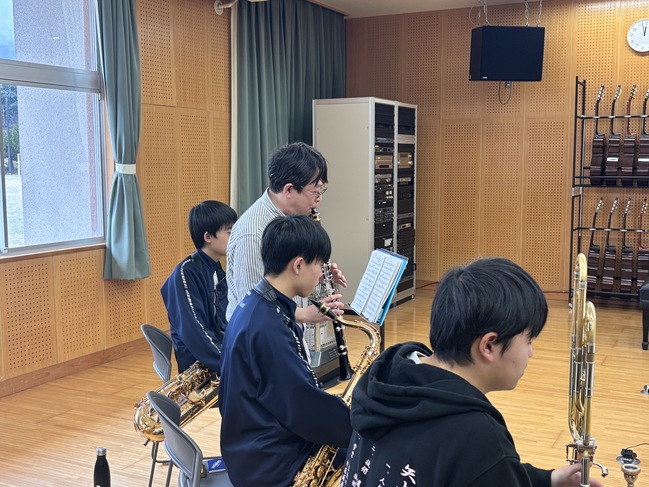 １
