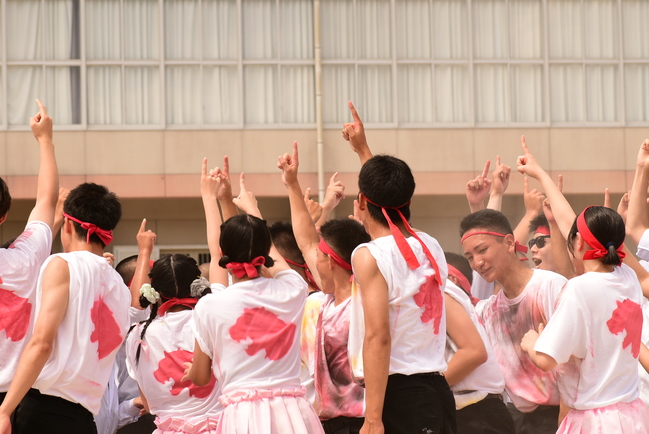応援合戦　赤